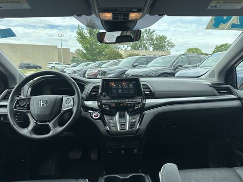 Used 2024 Honda Odyssey Elite image 22