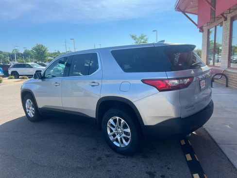 Used 2020 Chevrolet Traverse LS AWD/4WD image 5