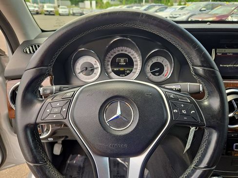 Used 2013 Mercedes-Benz GLK 350 4MATIC image 19