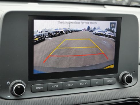 Certified 2022 Hyundai Kona SEL w/ Convenience Package image 35