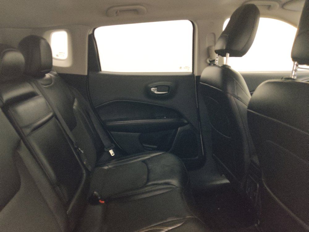Used 2018 Jeep Compass Latitude w/ Popular Equipment Group FWD image 19