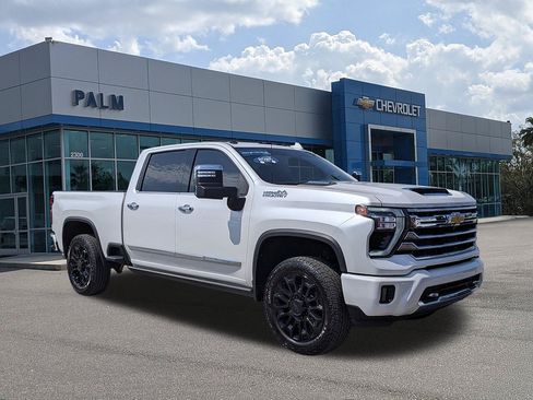 Certified 2025 Chevrolet Silverado 2500 High Country w/ High Country Premium Package AWD/4WD image 1