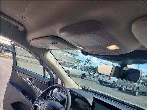 Used 2023 Lincoln Nautilus AWD w/ Premium Package image 29