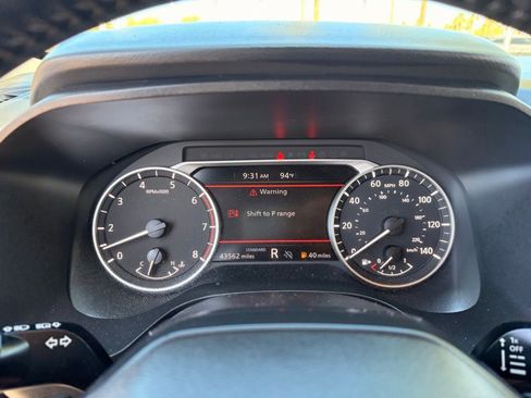 Certified 2025 Nissan Rogue SV FWD image 29