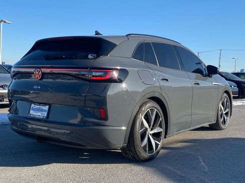 Used 2023 Volkswagen ID.4 Pro S image 2