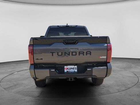 Used 2022 Toyota Tundra Platinum AWD/4WD image 7