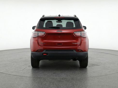 Used 2025 Jeep Compass Trailhawk AWD/4WD image 7