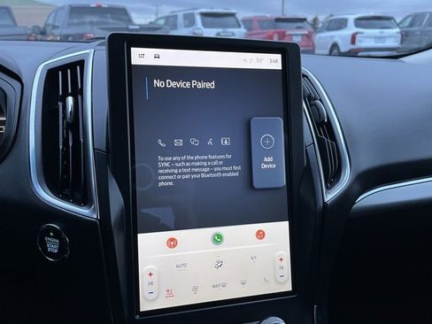 Used 2024 Ford Edge Titanium image 38