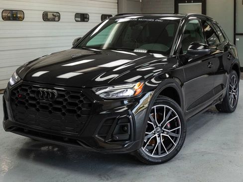 Used 2023 Audi SQ5 Premium Plus w/ Premium Plus Package image 12