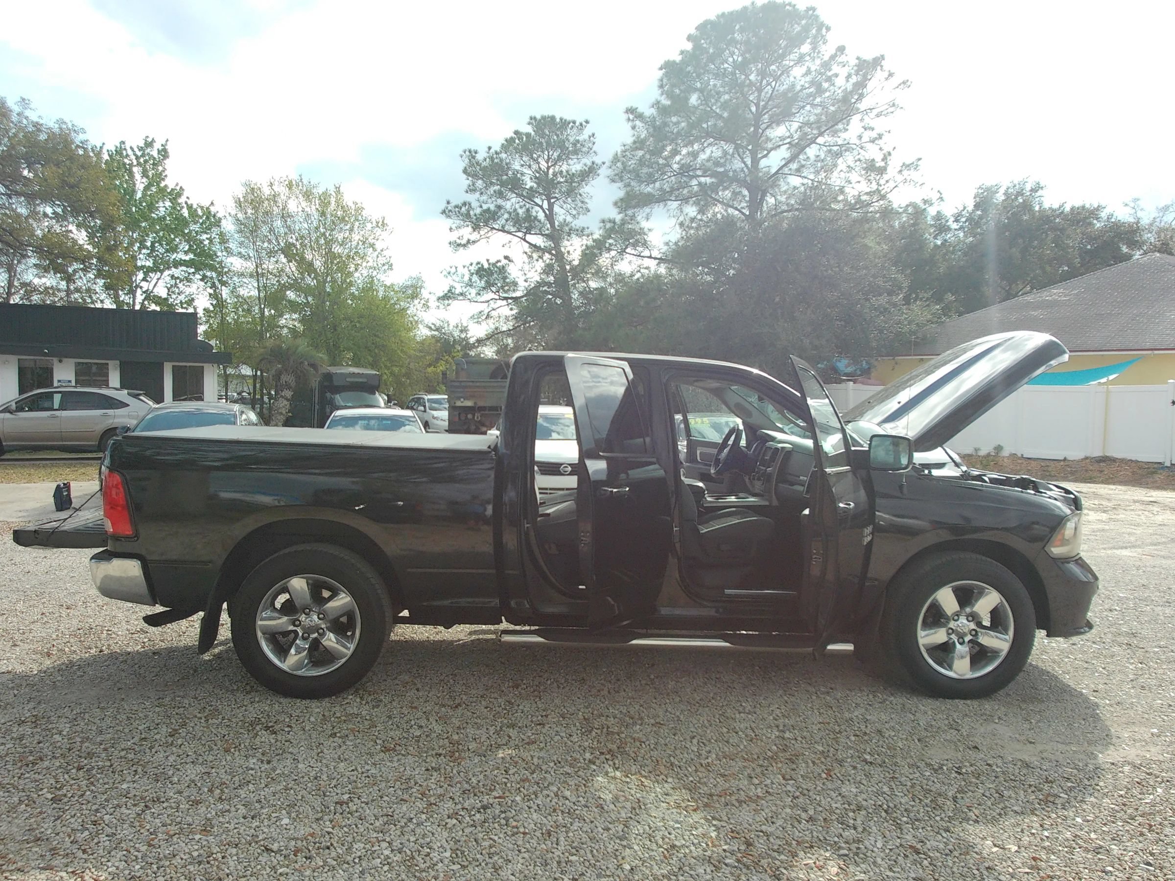 Used 2016 RAM 1500 Lone Star RWD image 11