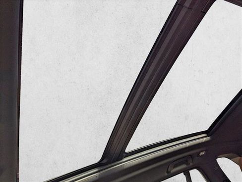 New 2026 BMW X5 xDrive50e w/ Executive Package image 15