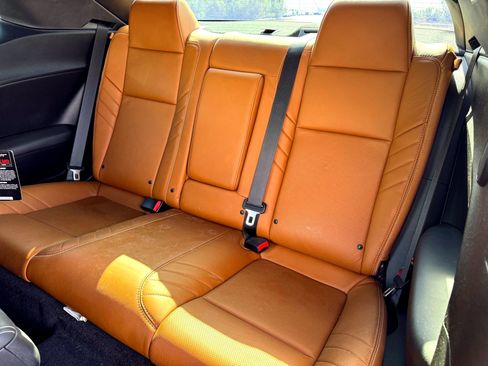 Used 2015 Dodge Challenger SRT Hellcat image 19