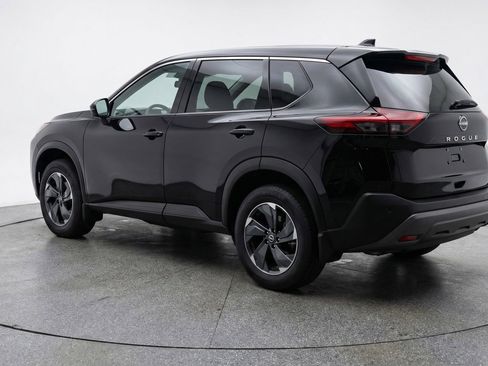 Used 2025 Nissan Rogue SV image 6