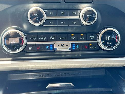Used 2022 Ford Expedition XLT RWD image 19