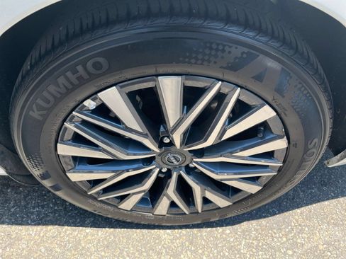Used 2025 Nissan Altima 2.5 SV FWD image 30