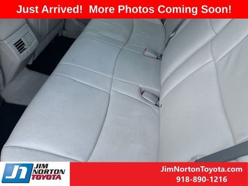Used 2011 Toyota Avalon Limited image 10