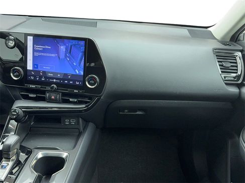 Used 2024 Lexus NX 250 250 NAV,CAM,SUNROOF,CLMT STS,B image 17