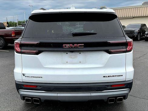 Used 2024 GMC Acadia Elevation FWD image 5