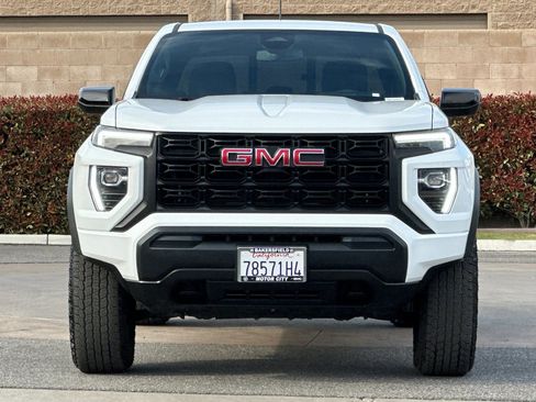 Certified 2025 GMC Canyon Elevation image 9