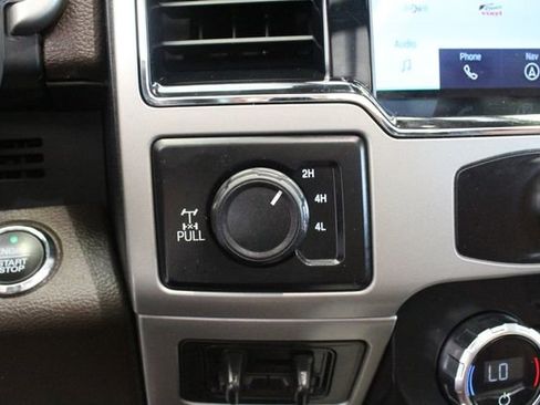 Used 2022 Ford F250 King Ranch w/ King Ranch Ultimate Package AWD/4WD image 16