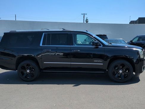 Used 2016 GMC Yukon XL Denali w/ Open Road Package AWD/4WD image 4
