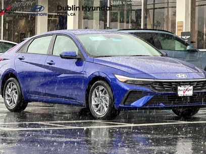 Used 2025 Hyundai Elantra Blue