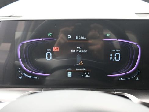 Used 2025 Kia Telluride S FWD image 13