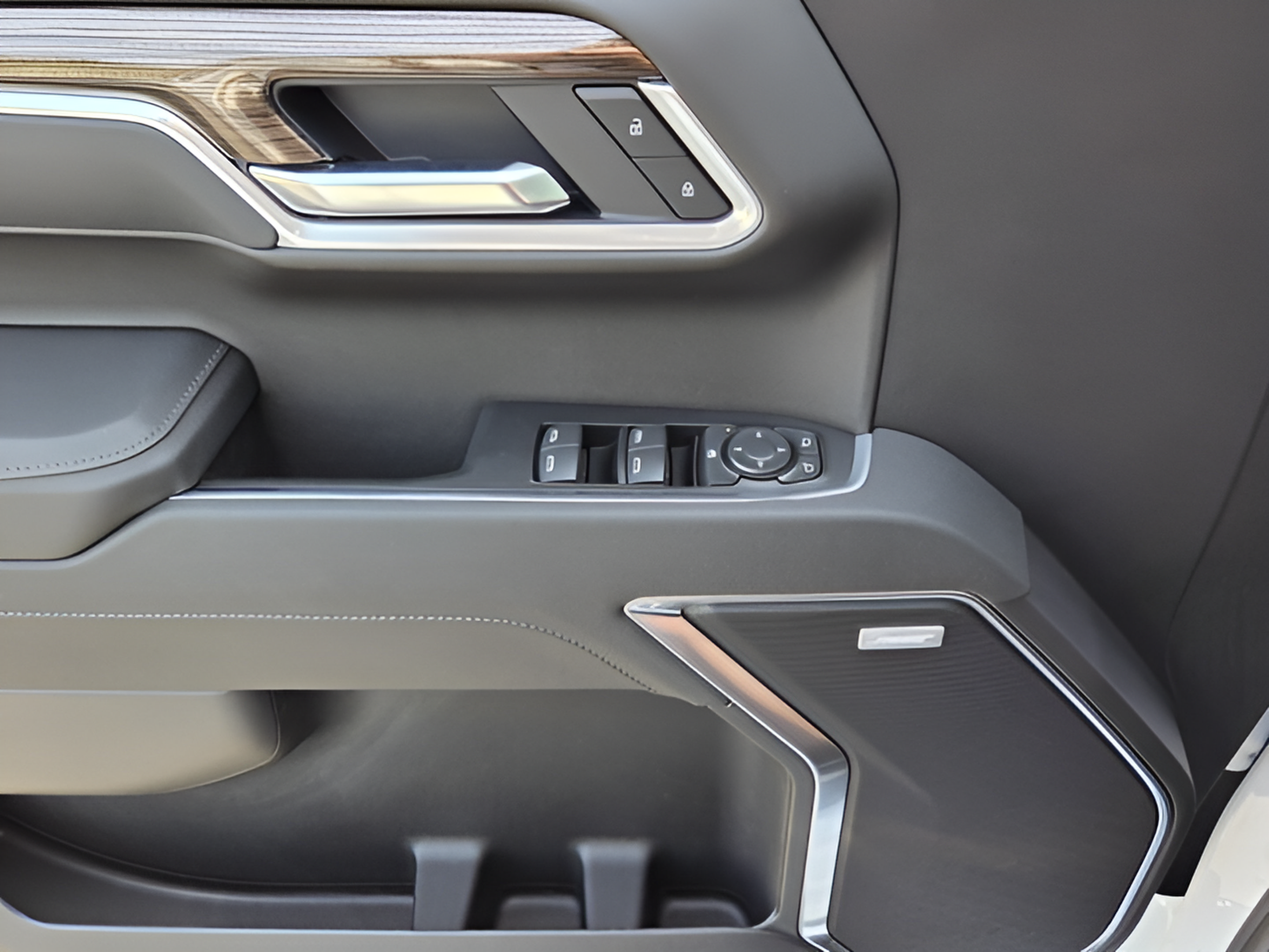 New 2026 Chevrolet Silverado 1500 RST AWD/4WD image 29