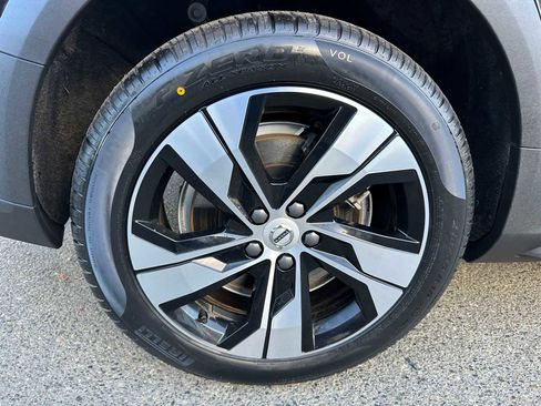 Certified 2024 Volvo V60 B5 Cross Country Plus image 9