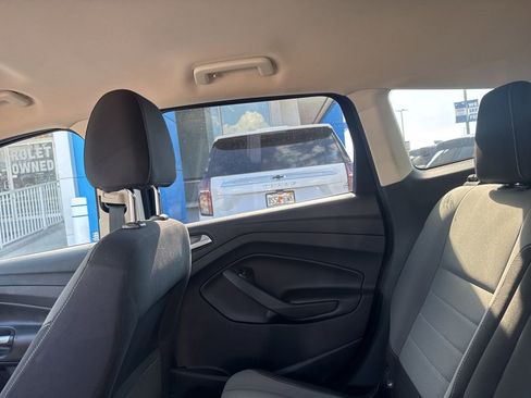 Used 2016 Ford Escape SE w/ Equipment Group 201A FWD image 13