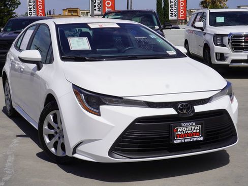 Certified 2024 Toyota Corolla LE FWD image 2
