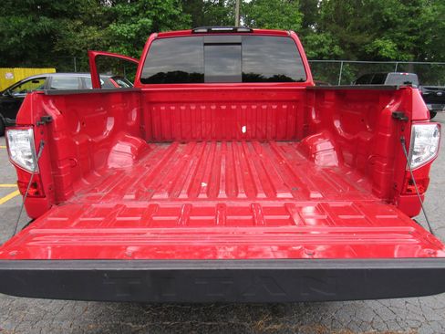 Used 2021 Nissan Titan SV w/ Accessory Utility Package RWD image 10