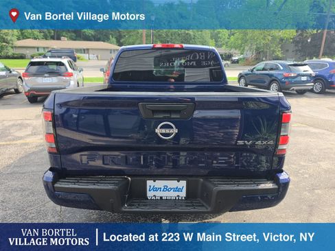 Used 2022 Nissan Frontier SV w/ Technology Package AWD/4WD image 6