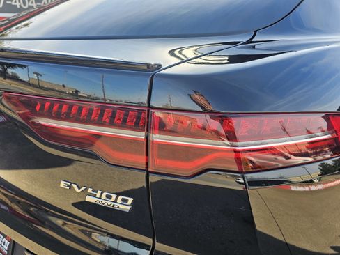 Used 2020 Jaguar I-PACE S image 9