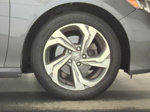Used 2020 Honda Accord EX image 7