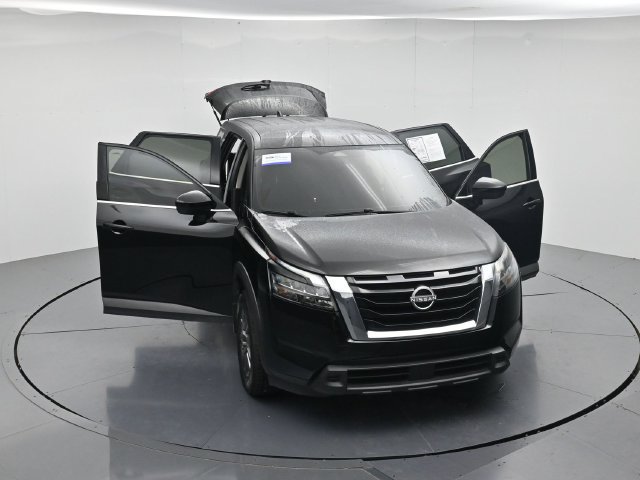 Used 2024 Nissan Pathfinder S FWD image 47