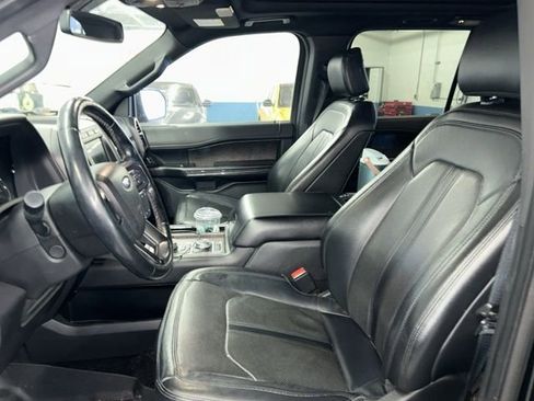 Used 2018 Ford Expedition Limited image 11
