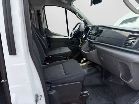 Used 2025 Ford Transit 250 Low Roof w/ Exterior Upgrade Package RWD image 17