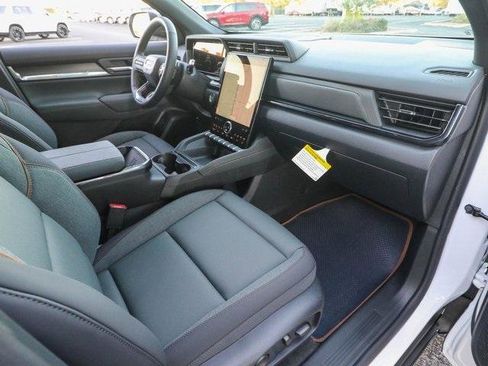 New 2026 GMC Terrain AT4 w/ Convenience Package III image 21