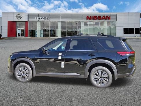 New 2026 Nissan Pathfinder SV w/ Cargo Package FWD image 7