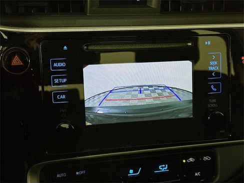 Certified 2019 Toyota Corolla LE image 22