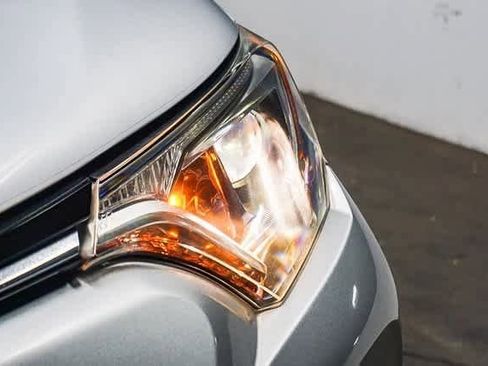 Certified 2017 Toyota RAV4 XLE image 5