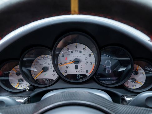 Used 2018 Porsche 911 GT2 RS w/ Weissach Package RWD image 24