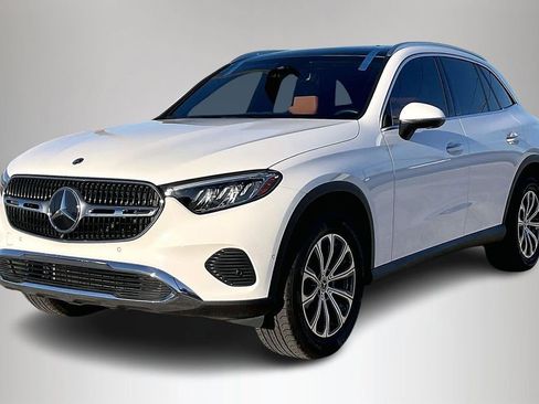 Used 2024 Mercedes-Benz GLC 300 image 2