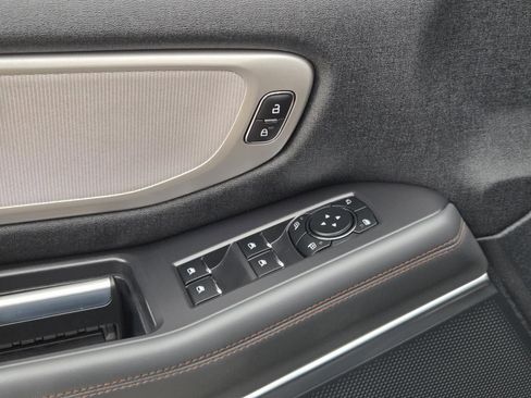 Used 2025 Ford Expedition Active RWD image 20