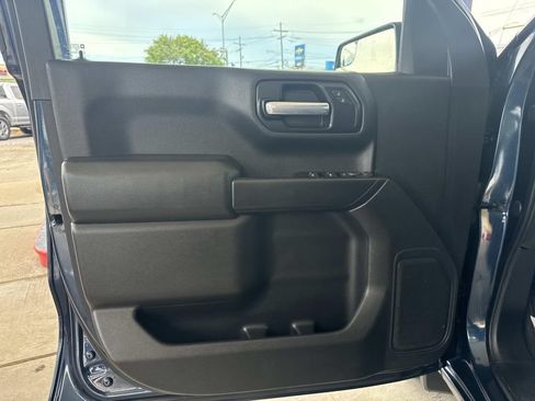 Used 2020 GMC Sierra 1500 2WD Crew Cab w/ Sierra Value Package image 20