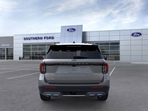 New 2026 Ford Explorer Active image 4