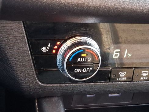 Used 2022 Mitsubishi Outlander SE AWD/4WD image 25