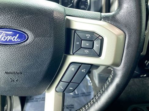 Used 2019 Ford F150 Lariat image 13