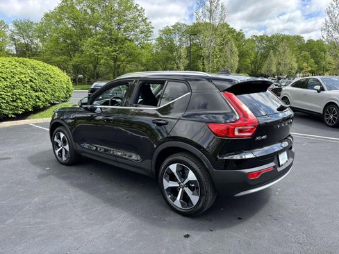 New 2025 Volvo XC40 B5 Core w/ Protection Package Premier image 5